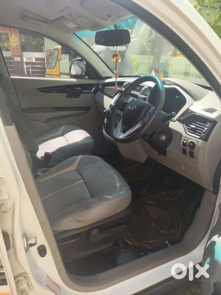 Mahindra Kuv 100 For Sale..