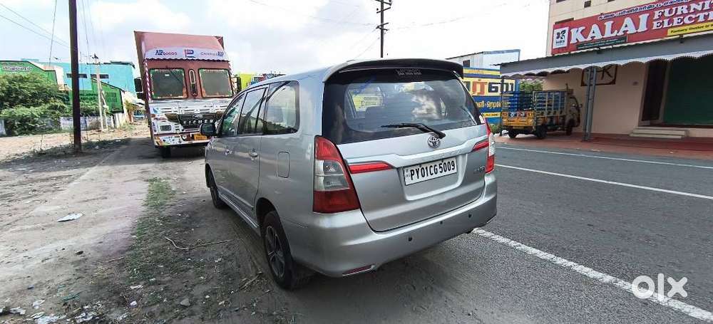 Toyota Innova 2.5 G (diesel) 8 Seater, 2015, Diesel