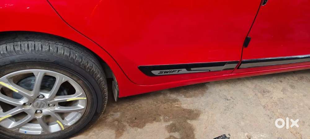 Maruti Suzuki Swift Amt Zxi, 2023, Petrol