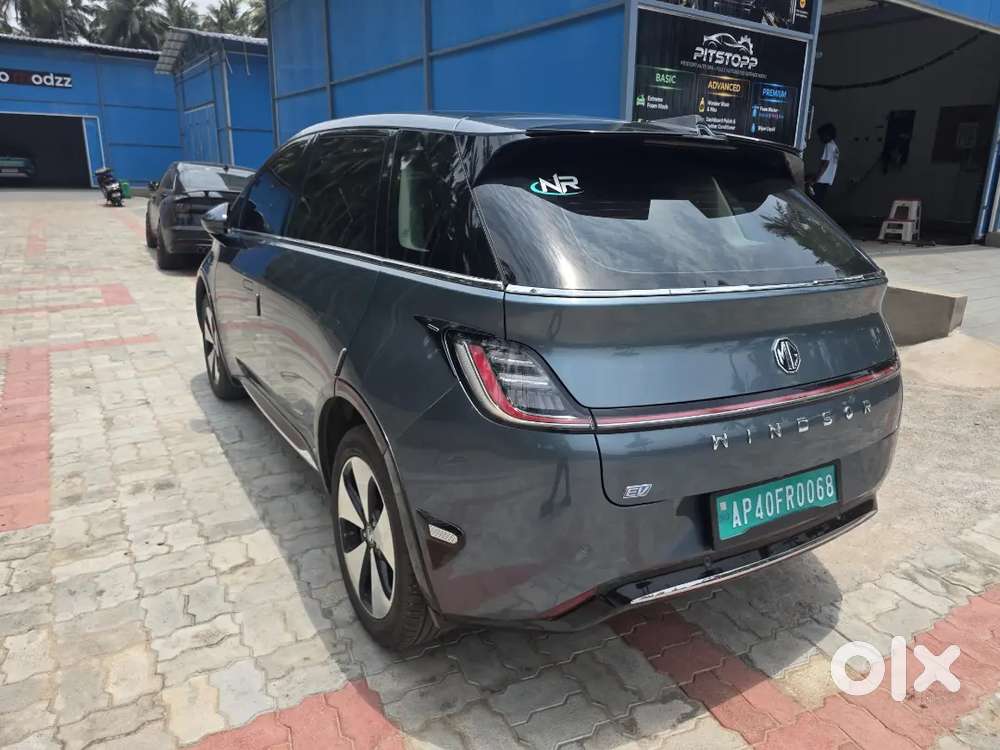 Mg Windsor Ev Essence 2025