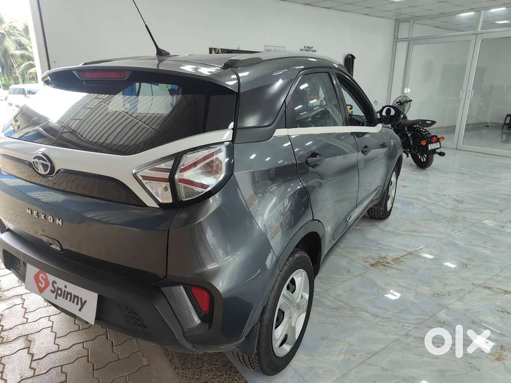 Tata Nexon 1.2 Revotron Xm (s), 2022, Petrol