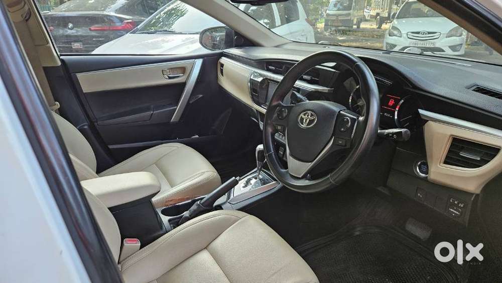 Toyota Corolla Altis Vl At, 2015, Petrol