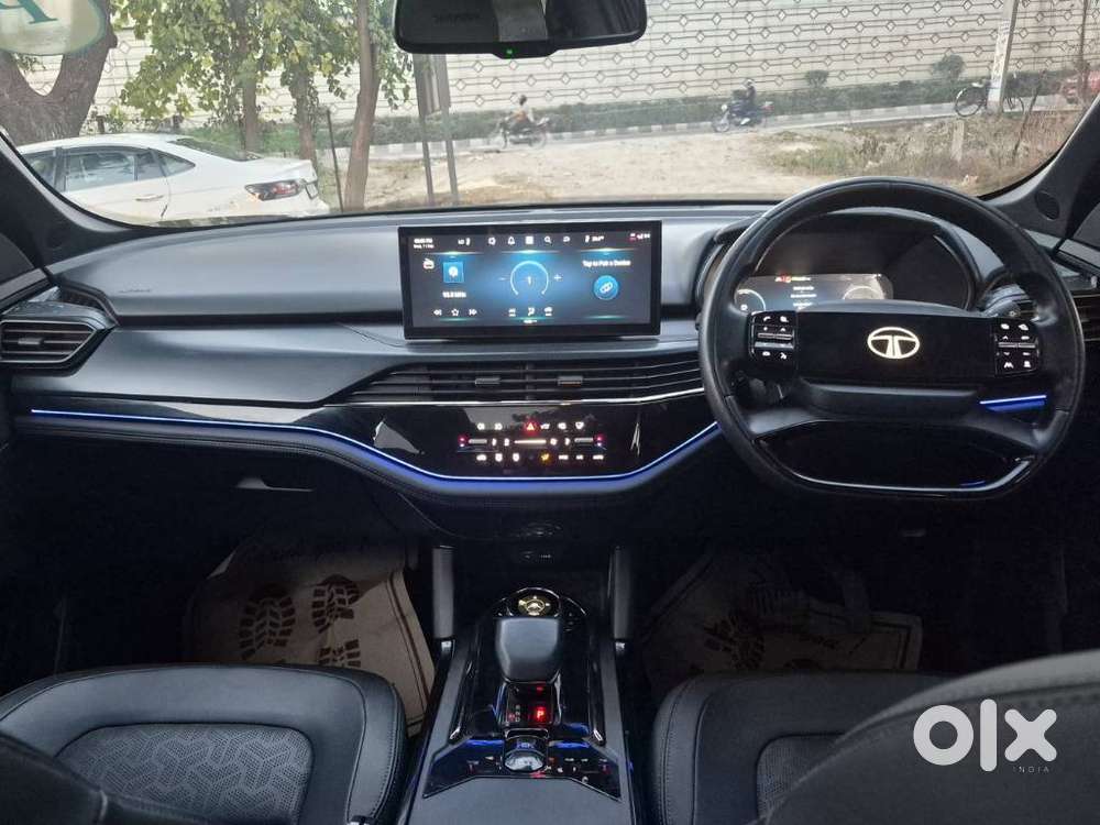 Tata Safari Accomplished Plus Dark Edition, 2024, Diesel