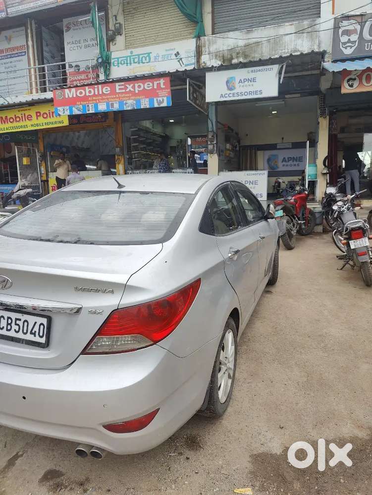 Hyundai Verna Crdi Manual 2011 Year