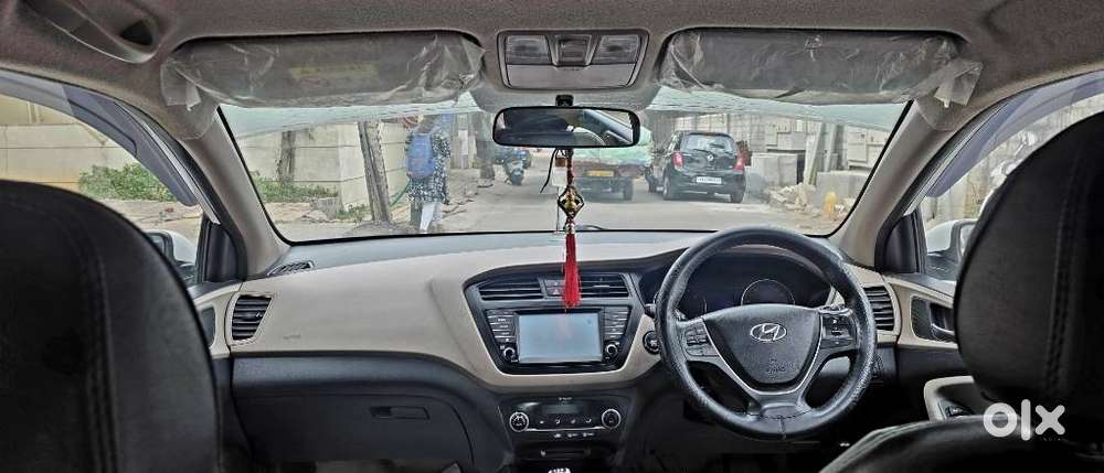 Hyundai I20 Asta (o) 1.2 Mt, 2017, Petrol