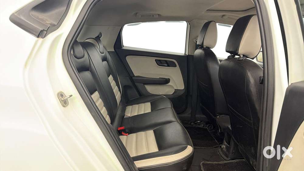 Tata Altroz Xm Plus (s), 2024, Petrol