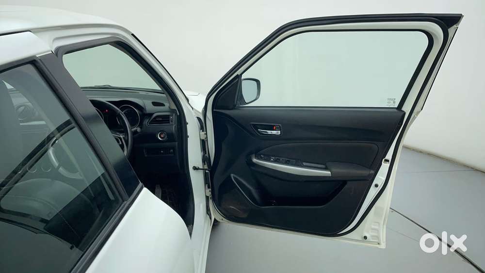 Maruti Suzuki Swift Amt Zxi, 2018, Petrol