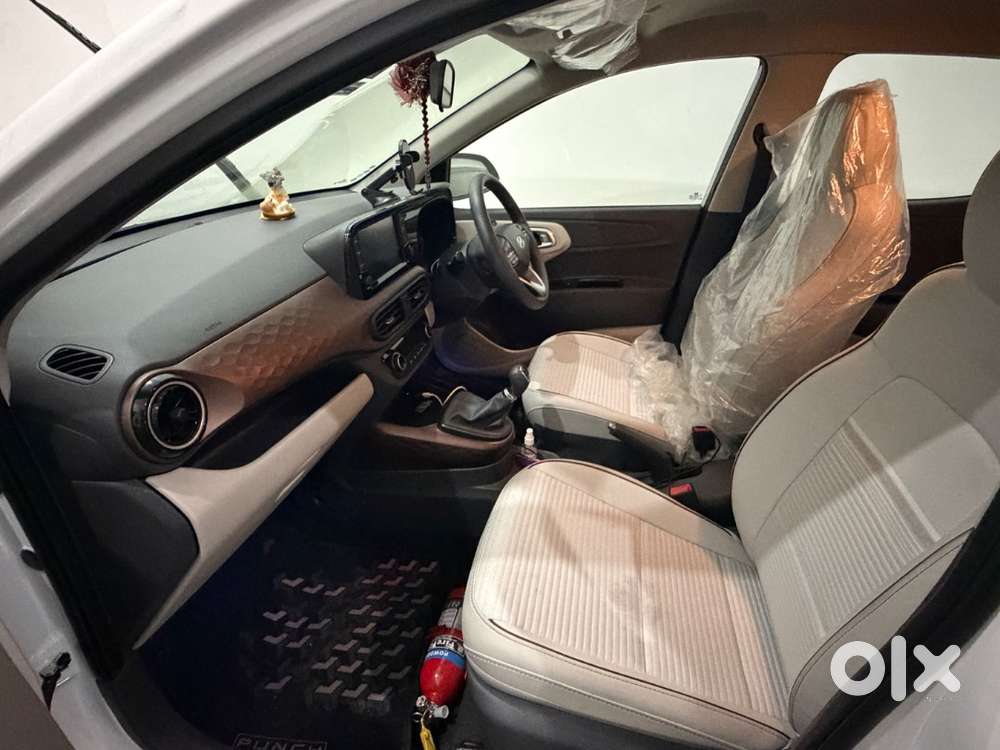 Hyundai Aura Sx 2025