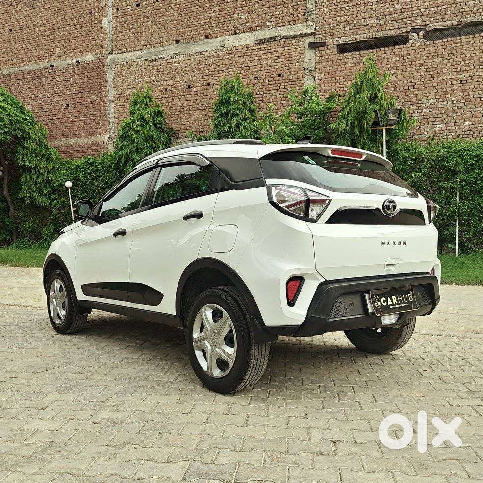 Tata Nexon 1.2 Revotron Xm Plus (s), 2022, Petrol