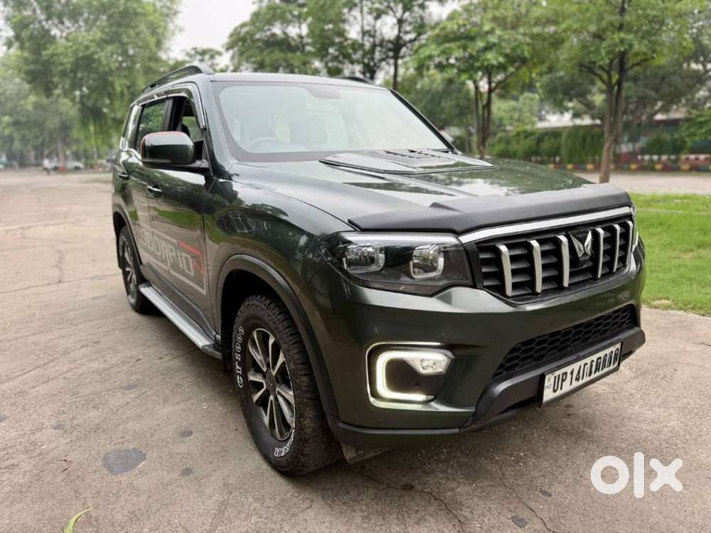 Mahindra Scorpio N Z4 Petrol Mt 7 Str, 2023, Petrol