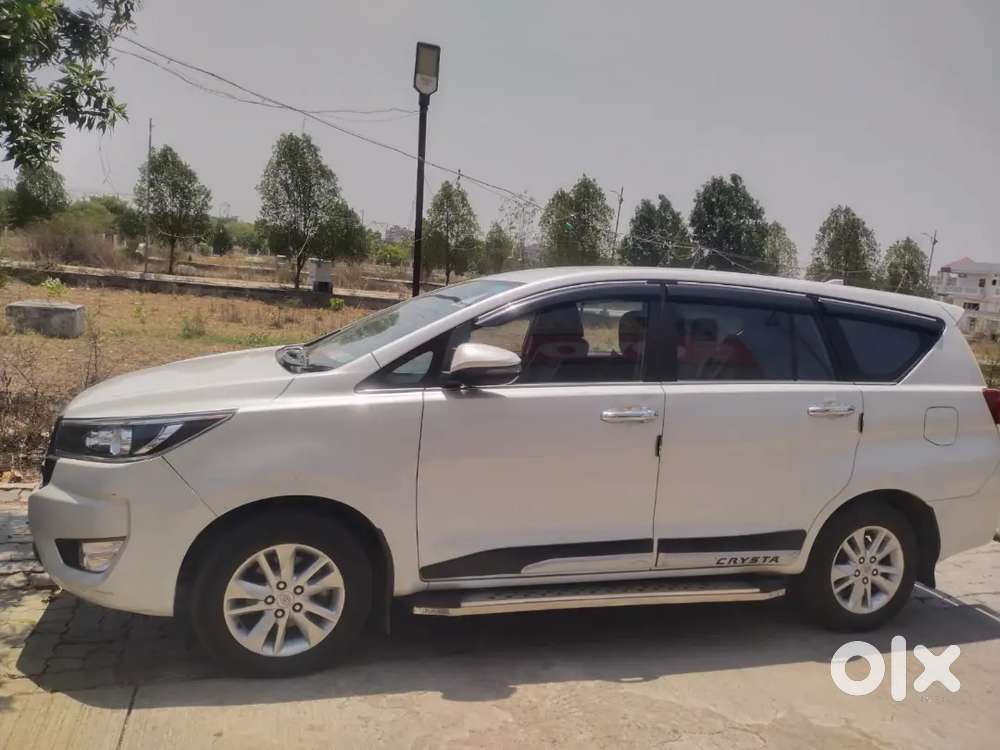 Toyota Innova Crysta 2023
