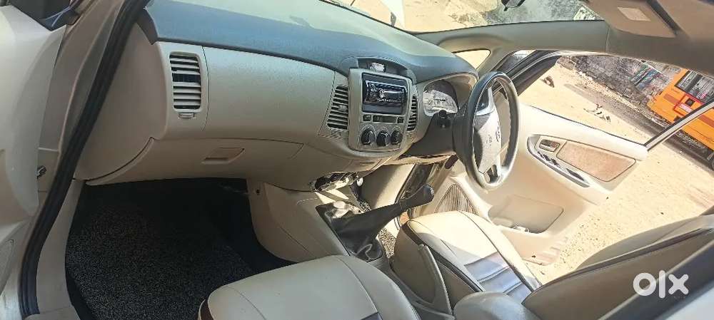Toyota Innova 2013 Diesel 240000 Km Driven