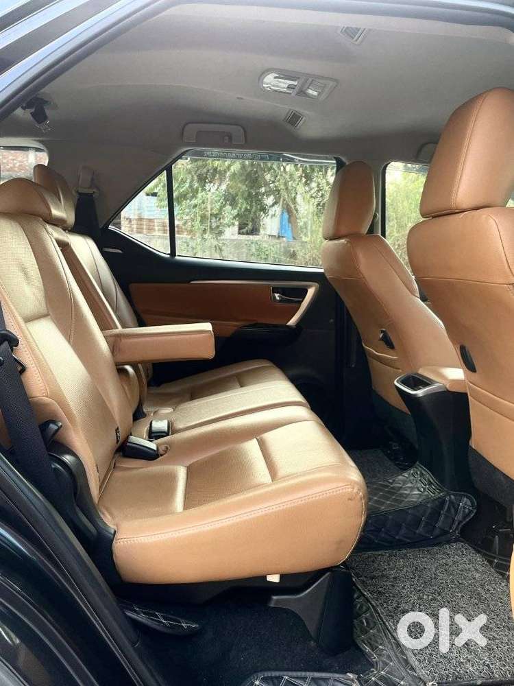 Toyota Fortuner 4x2 At 2.8 Diesel, 2022, Diesel