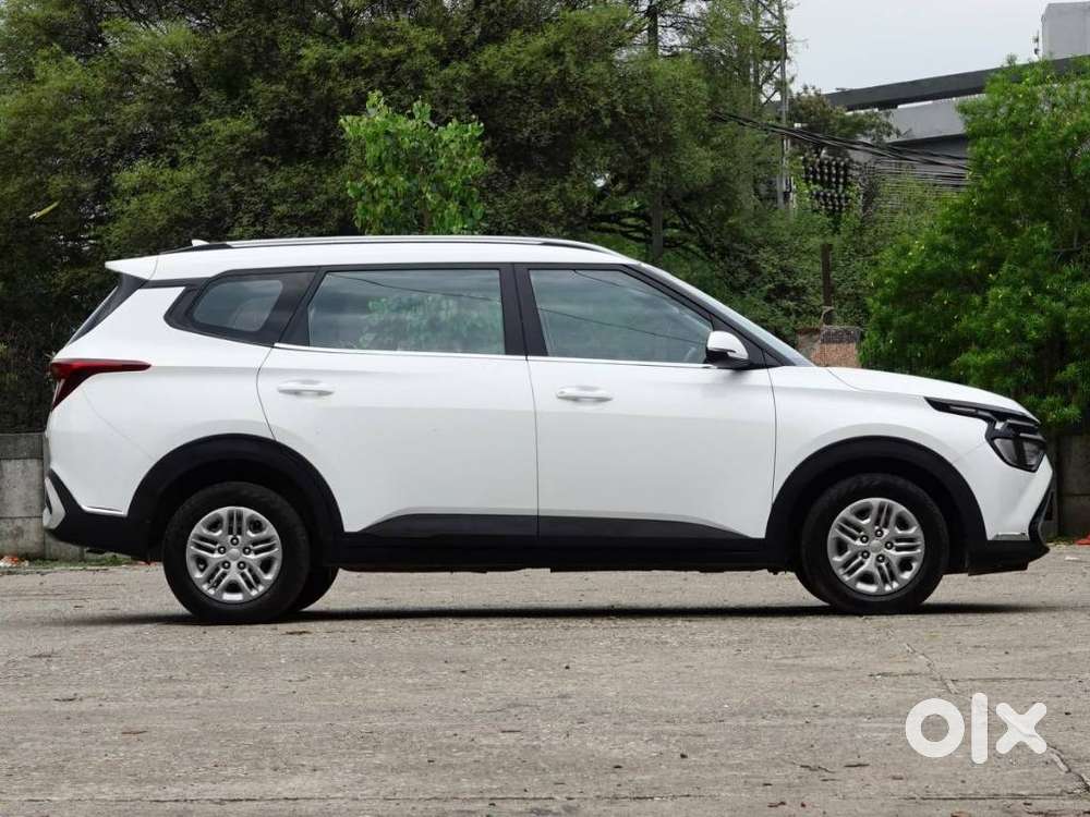 Kia Carens 1.4 Premium 7 Str, 2023, Petrol