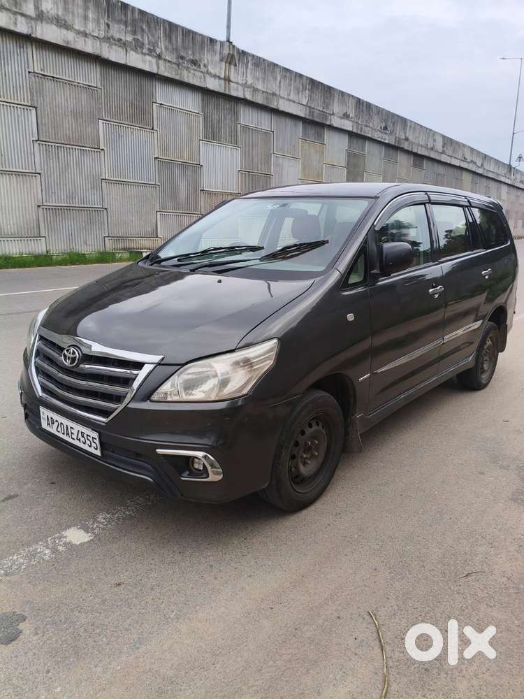 Toyota Innova 2.5 G (diesel) 8 Seater, 2010, Diesel
