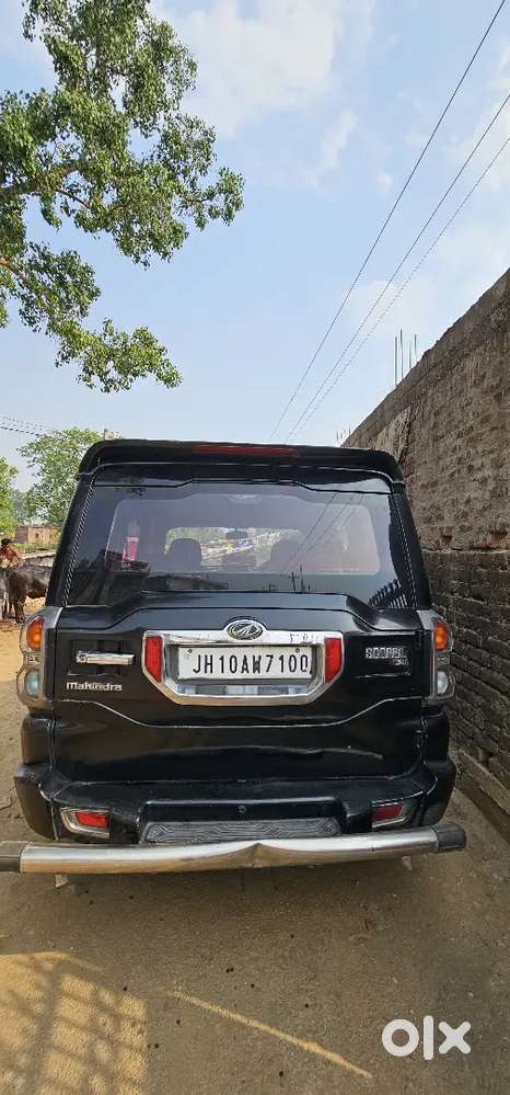 Mahindra Scorpio 2016