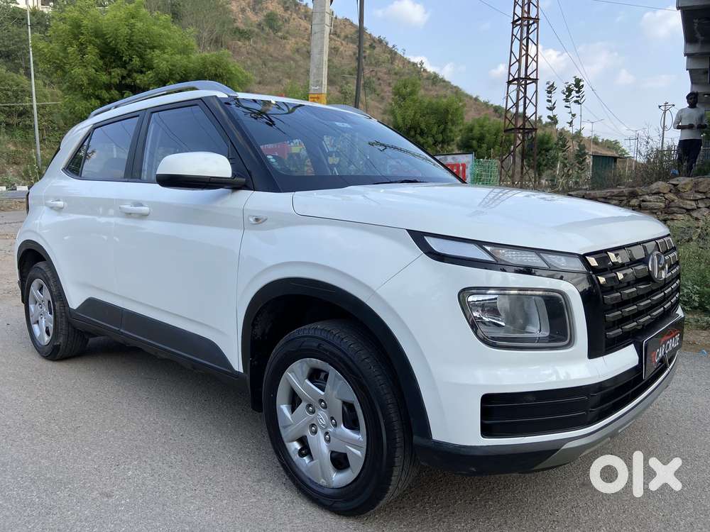 Hyundai Venue S Plus Mt 1.2 Kappa, 2022, Petrol