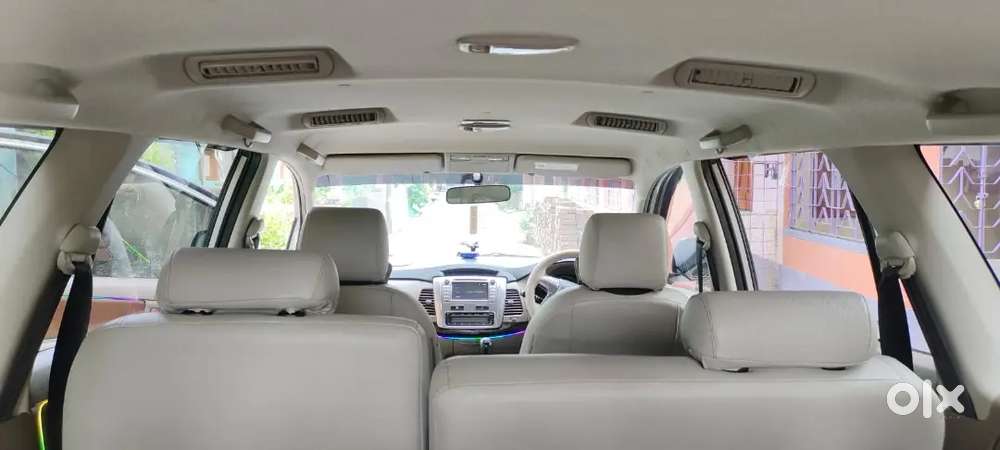 Toyota Innova V Diesel 2016