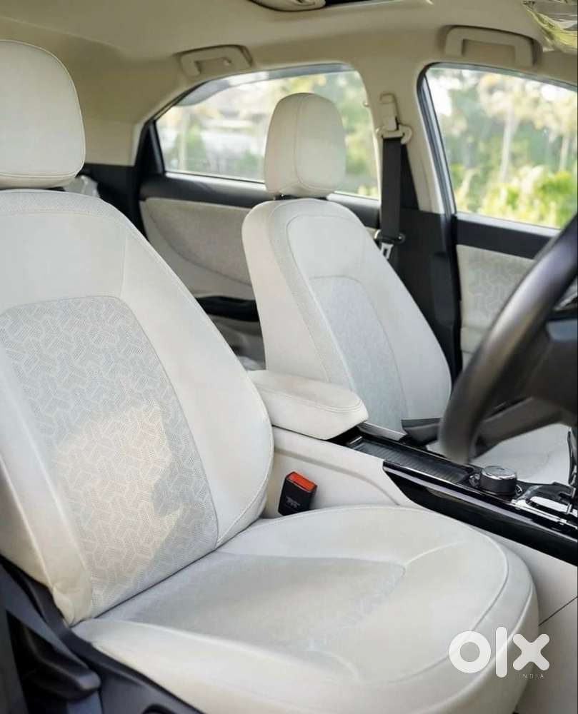 Tata Nexon Xza+ Petrol (automatic) With Sunroof &ndash; 2022 Model
