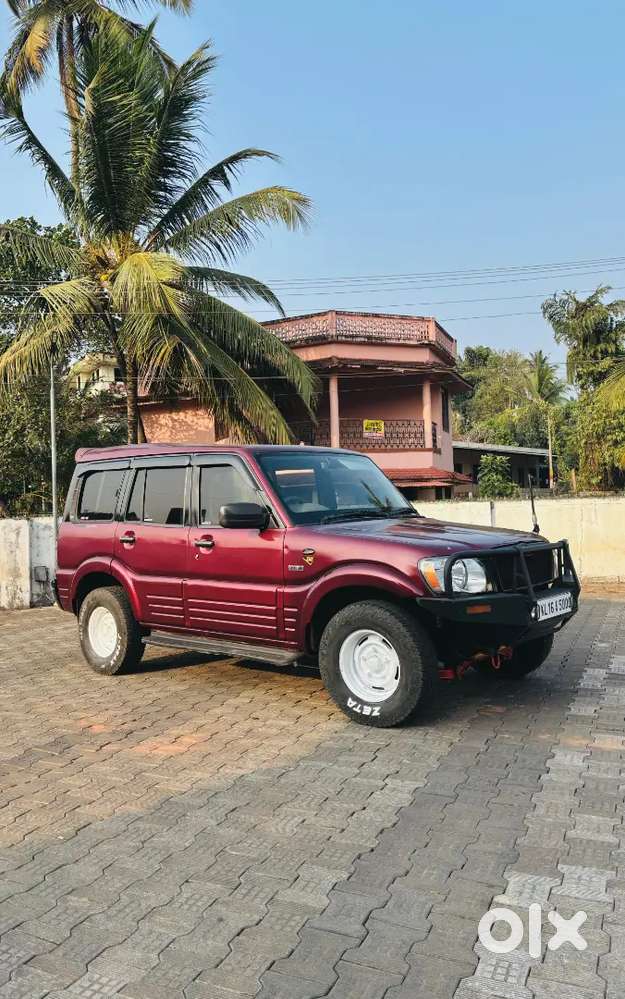 Mahindra Scorpio 2004