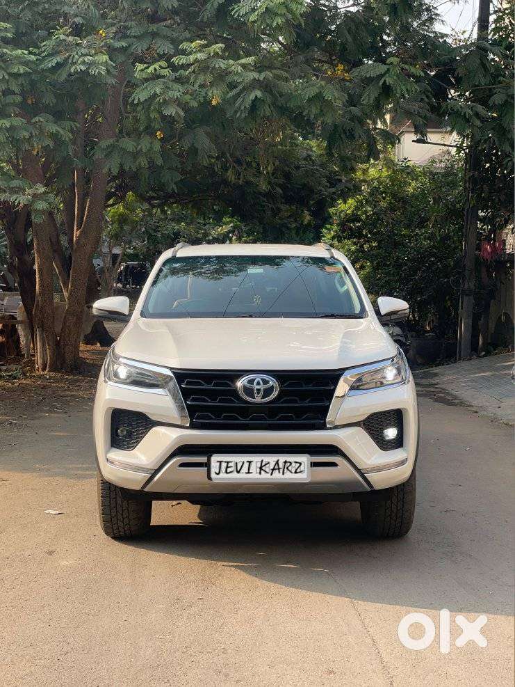 Toyota Fortuner [2021-ongoing] 2.8 2wd Diesel At, 2023, Diesel