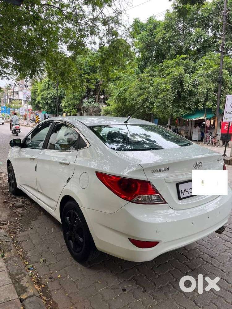 Hyundai Verna 1.4 Vtvt Gl, 2013, Petrol