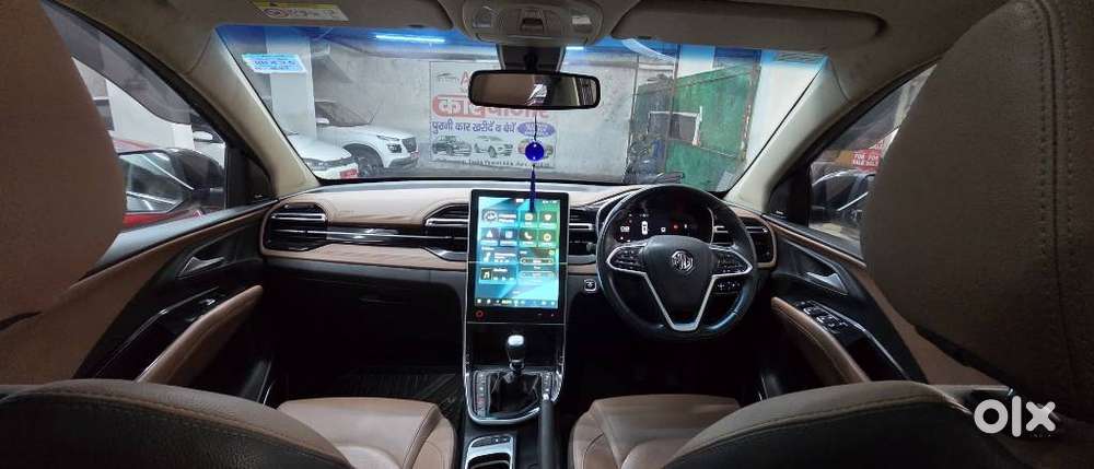 Mg Hector Plus Sharp Pro 1.5 Turbo Petrol Cvt 7 Str Dual Tone, 2024,..