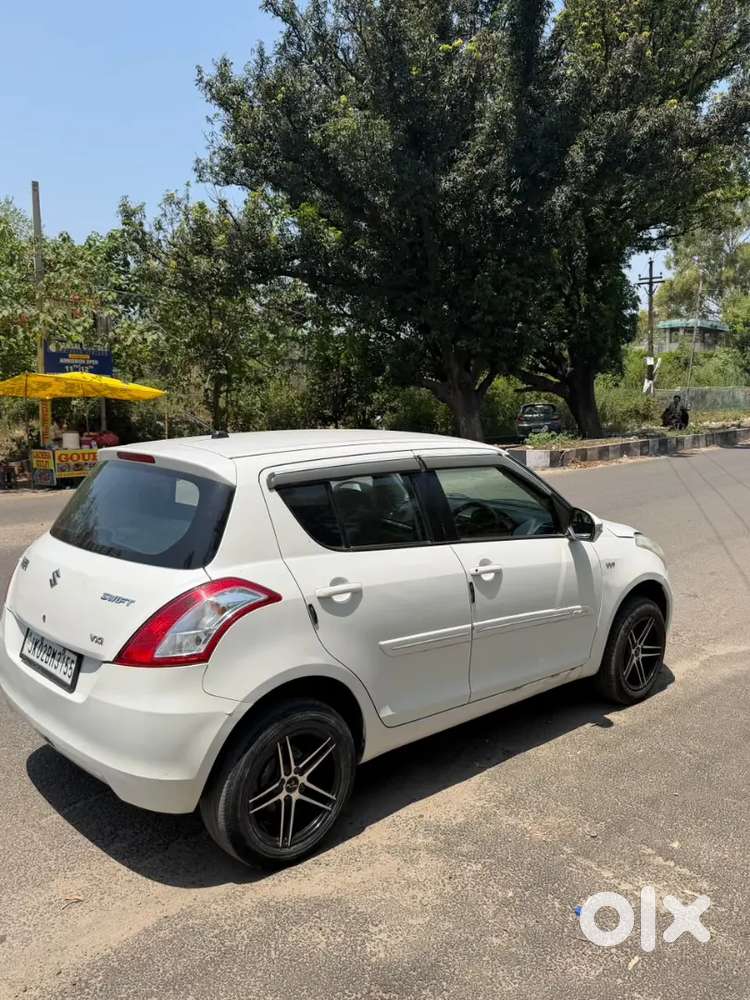 Maruti Suzuki Swift 2015 Petrol