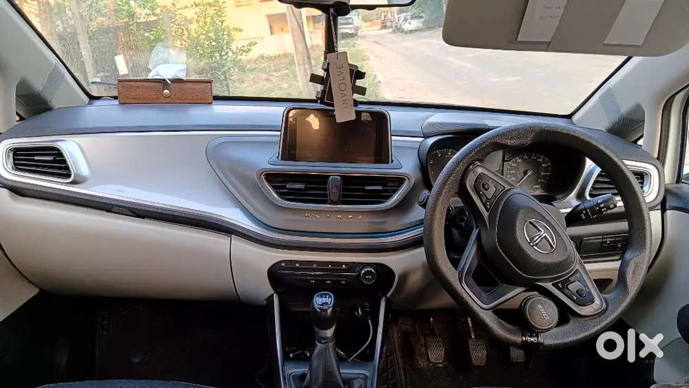 Tata Altroz 2023 Petrol Well Maintained