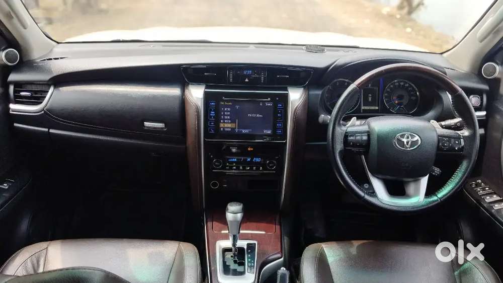 Toyota Fortuner 2017 Diesel 165000 Km Driven , Hr Regn With Noc
