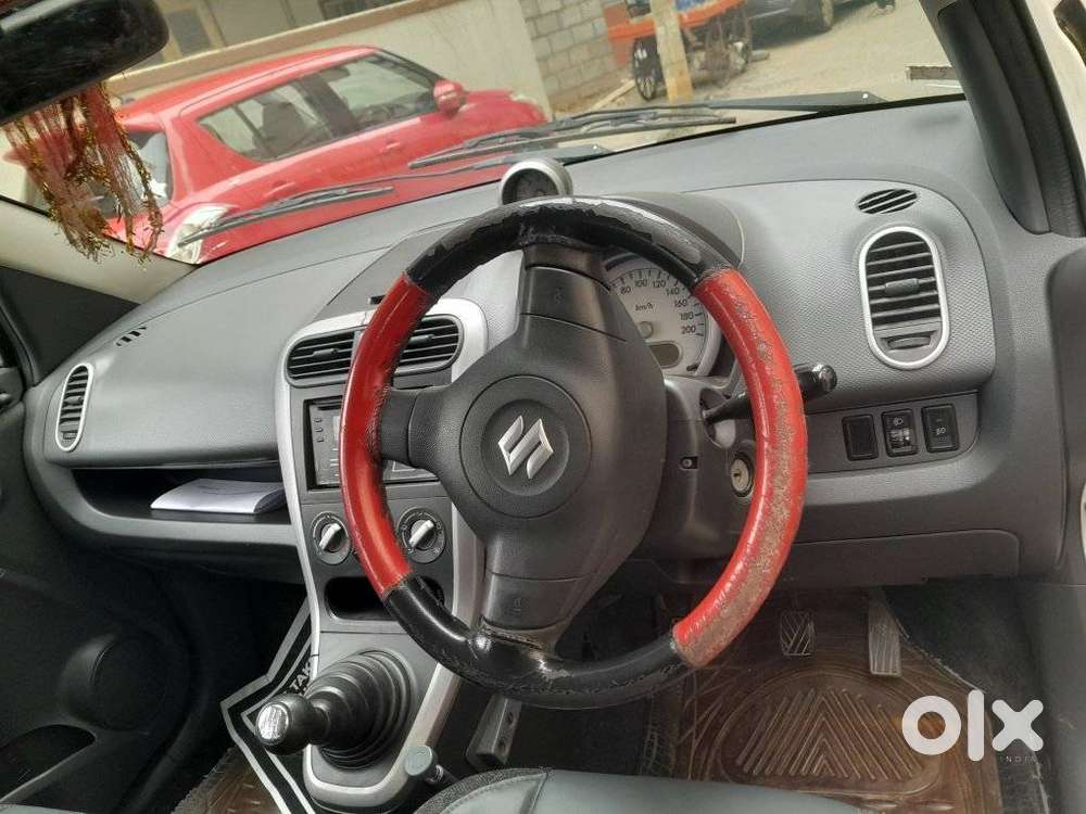 Maruti Suzuki Ritz Vxi, 2011, Petrol