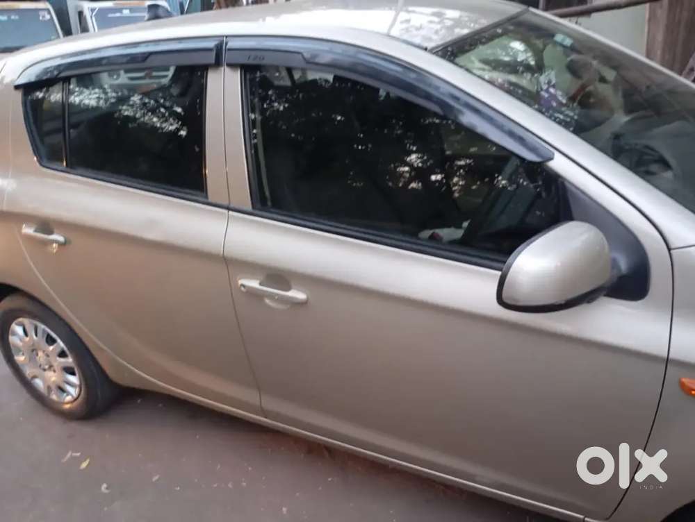 Hyundai I20 2011 Petrol Well Maintained