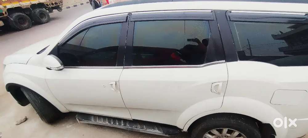 Sunroof Wali Mahindra Xuv 500 (automatic) – Best Condition Ki Gadi!