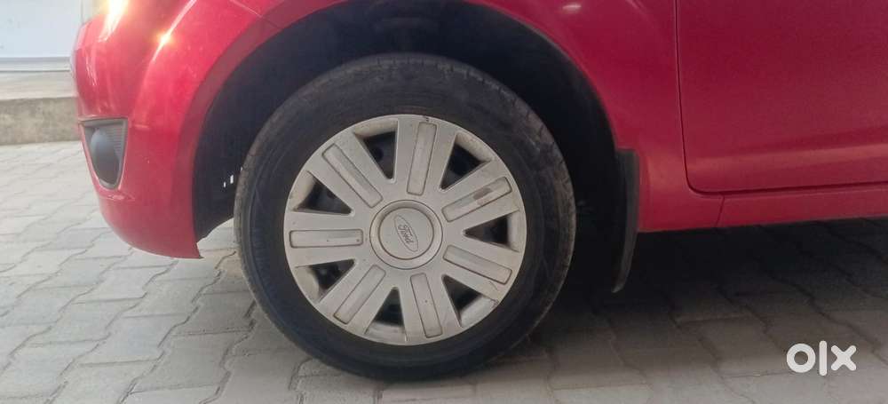 Ford Figo Petrol Zxi, 2011, Petrol