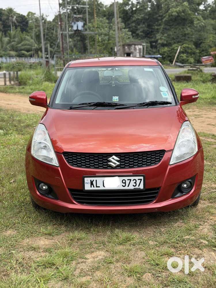 Maruti Suzuki Swift Vxi With Abs, 2011, Petrol
