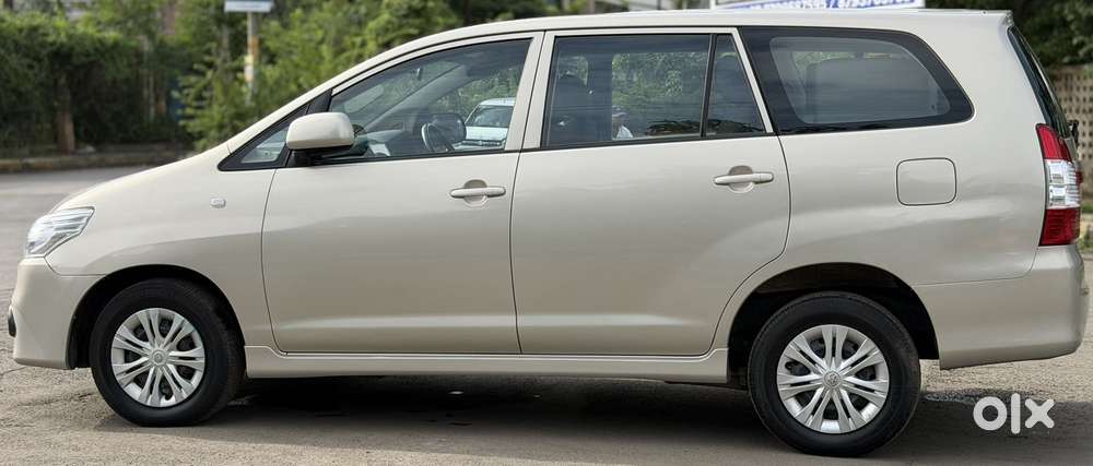 Toyota Innova 2.5 Gx (diesel) 7 Seater Bs Iv, 2015, Diesel