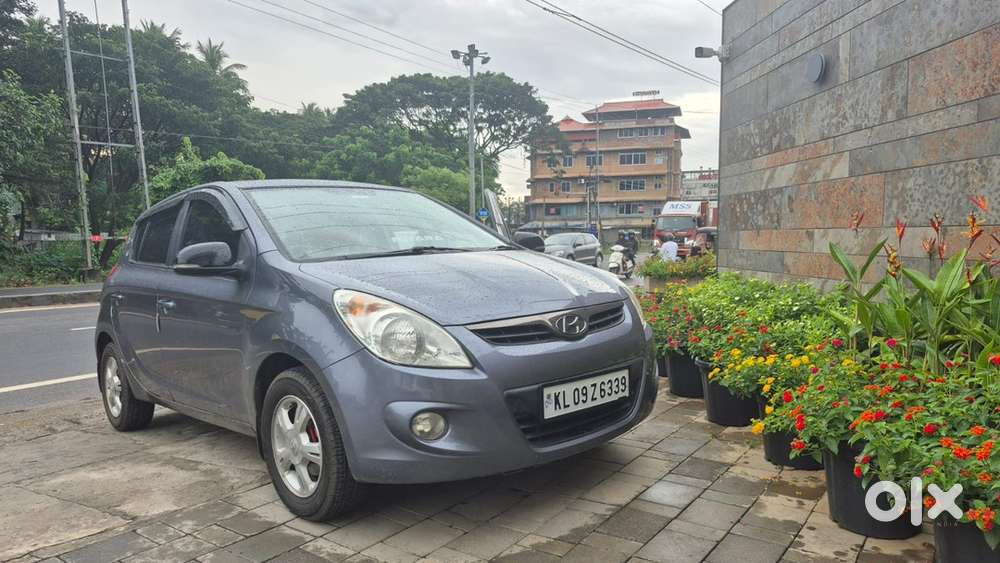 Hyundai I20 Asta Petrol 2010
