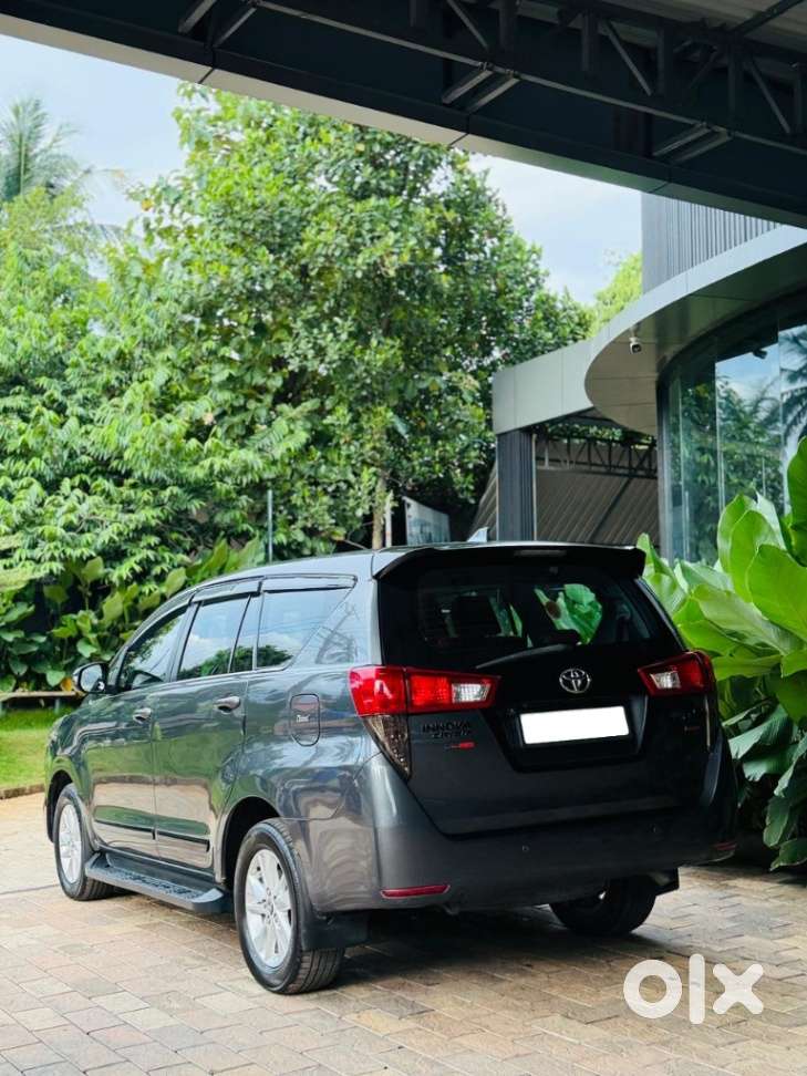Toyota Innova Crysta, 2016, Diesel