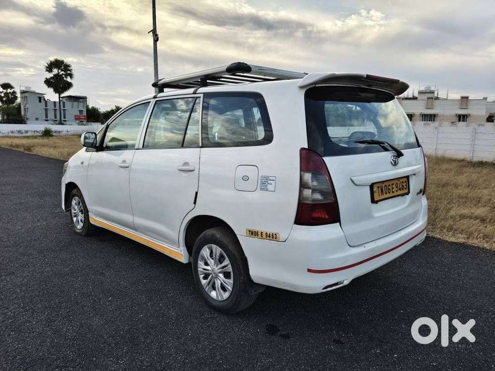 Toyota Innova 2.5 G (diesel) 8 Seater, 2012, Diesel