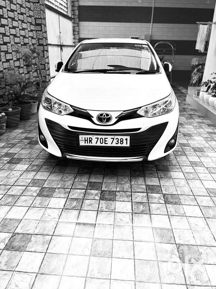 Toyota Yaris Petrol Manual 2021