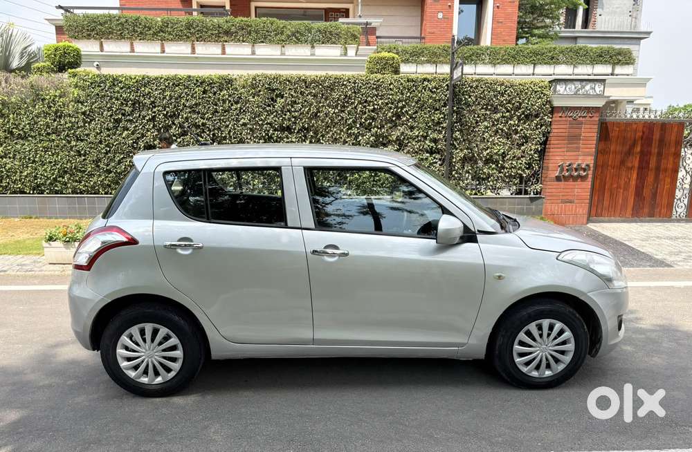 Maruti Suzuki Swift Lxi Option, 2012, Petrol