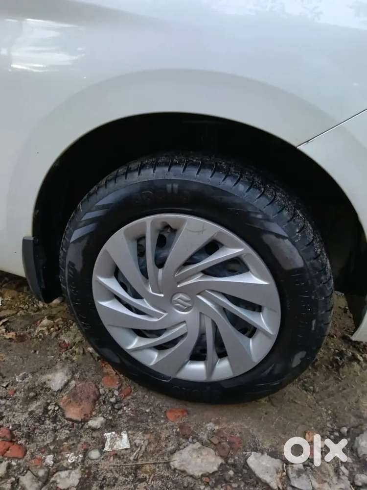 Maruti Suzuki Ertiga Vxi 2024