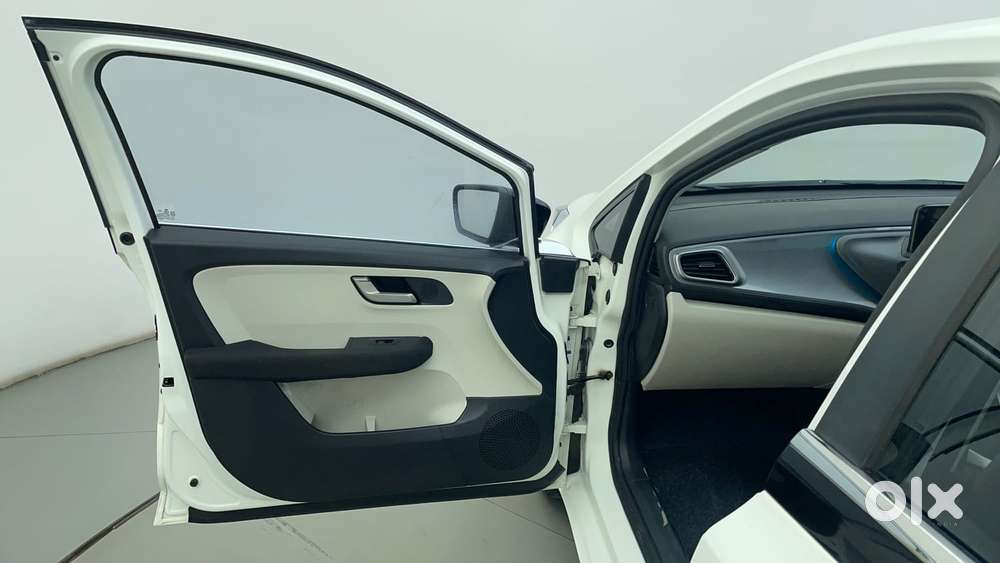 Tata Altroz Xz Plus (s) Diesel, 2023, Diesel