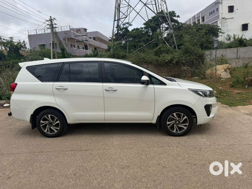 Toyota Innova Crysta 2022