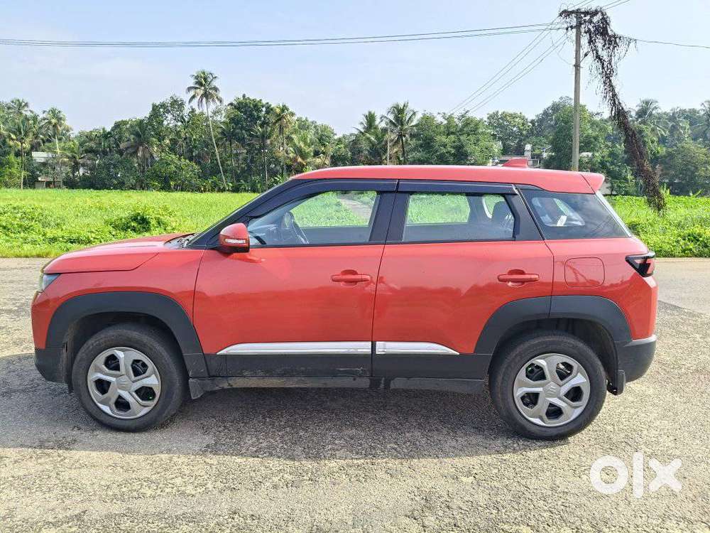 Maruti Suzuki Brezza 1.5 Vxi Smart Hybrid, 2024, Petrol