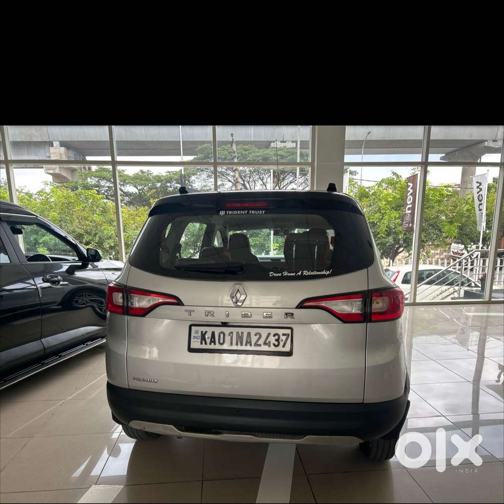 Renault Triber Rxz, 2023, Petrol