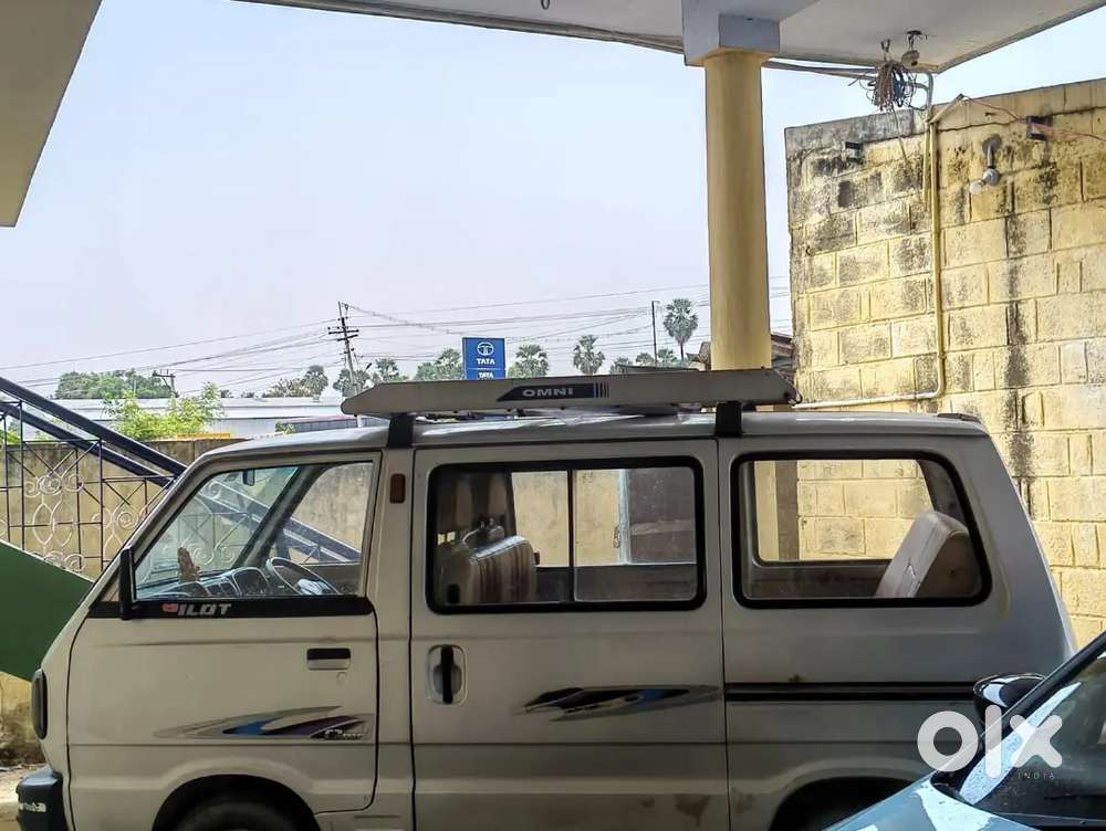 Maruti Suzuki Omni 2011