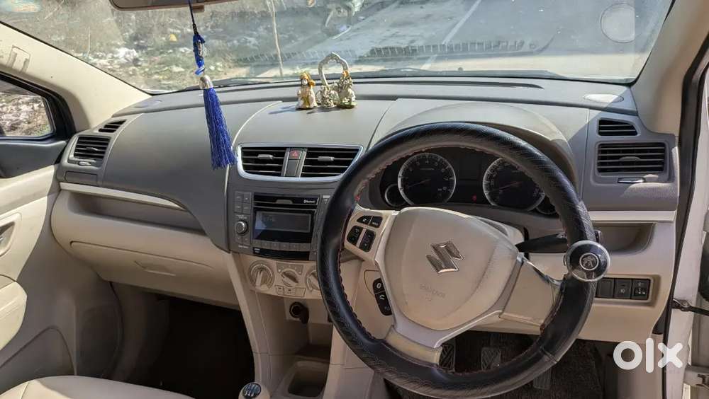 Maruti Suzuki Ertiga 2015 Petrol 96000 Km Driven-excellent Condition