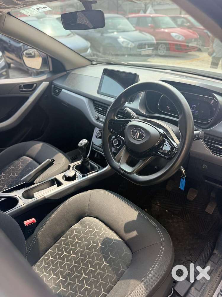 Tata Nexon 1.5 Revotorq Xm (s), 2022, Diesel