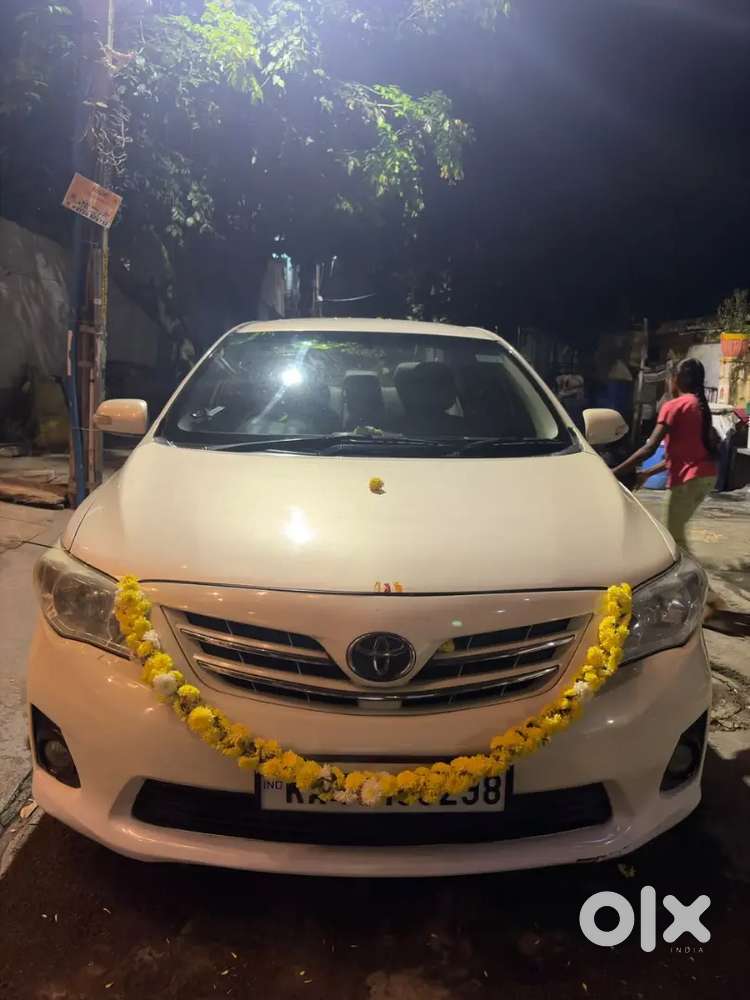 Toyota Corolla Altis 2012